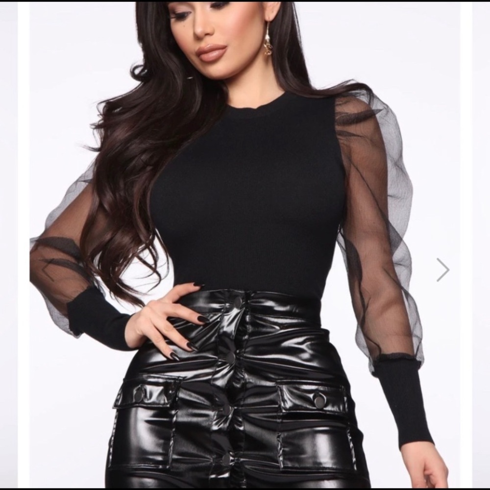 Mesh Puff sleeve Fashion Nova/ SOLD